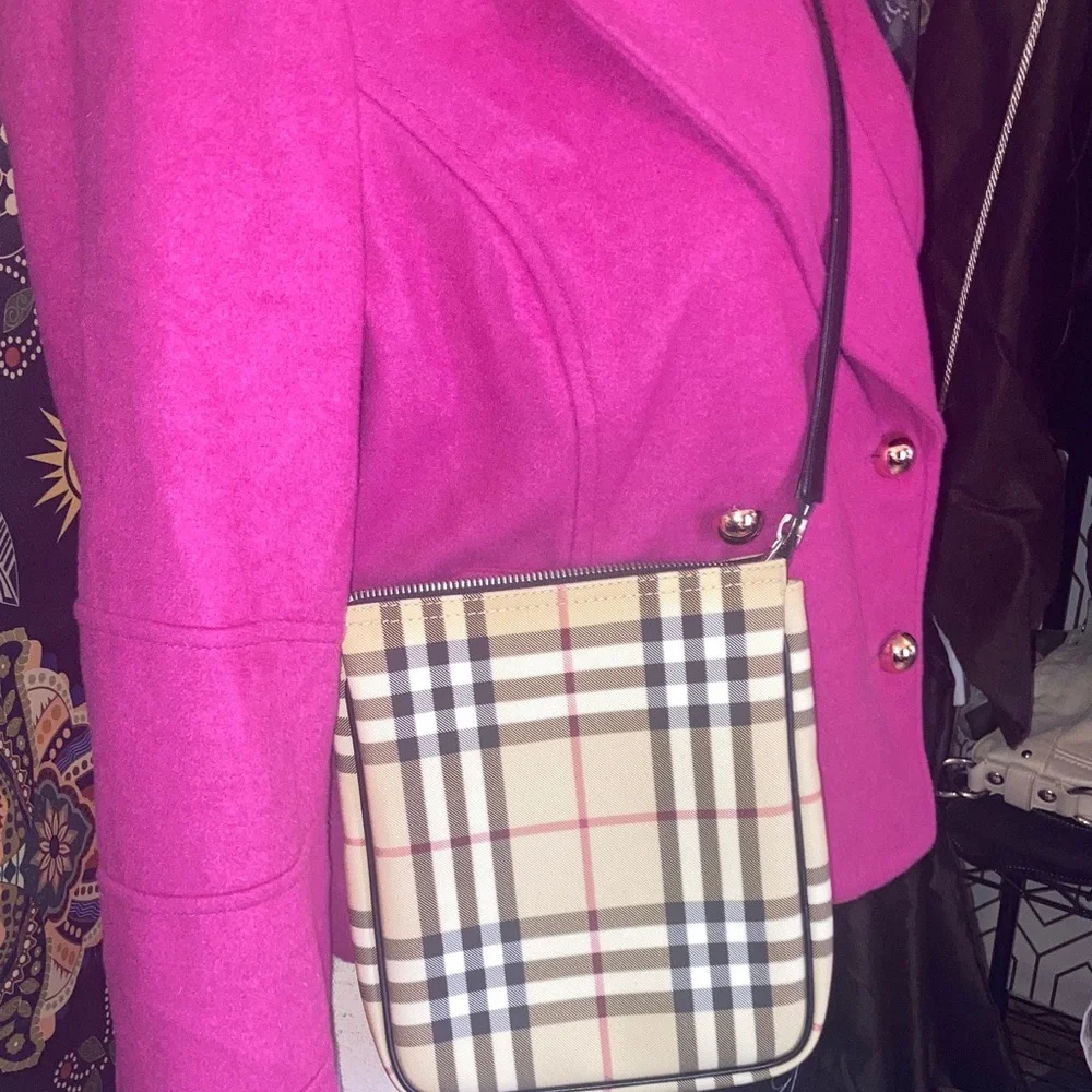 Genuine Burberry London Nova Check  Black and Beige  Crossbody Bag w/COA - Picture 13 of 17